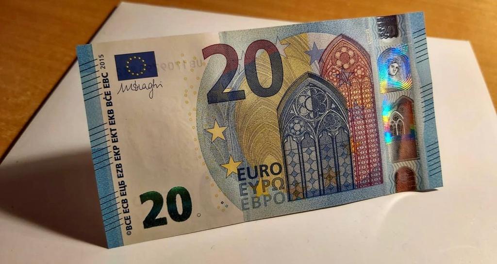 Fake 20 Euros